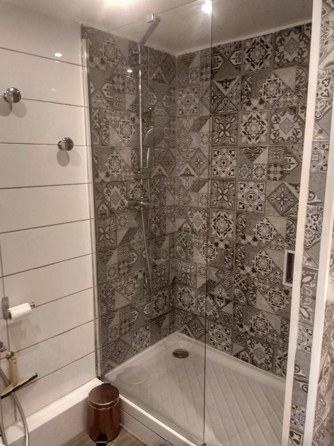 La Maison De Valentino Marseilles Buitenkant foto